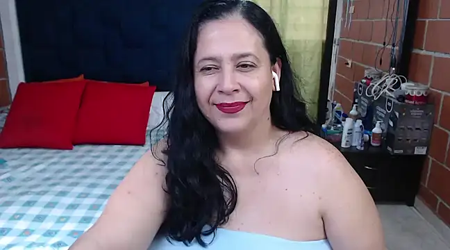 Snapshot of karlaton1977 chatting on March 4, 2025, 5:45 pm karlaton1977 online show from March 4, 2025, 5:45 pm