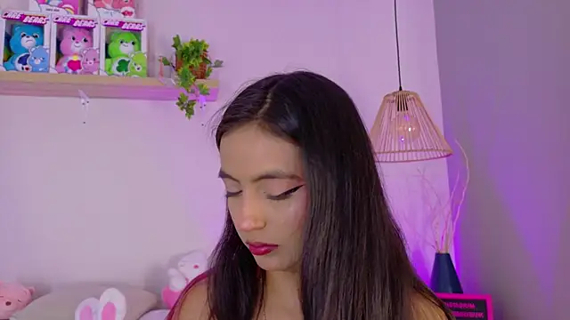 Snapshot of emily_bank chatting on May 23, 2026, 8:02 pm emily bank online show from May 23, 2026, 8:02 pm