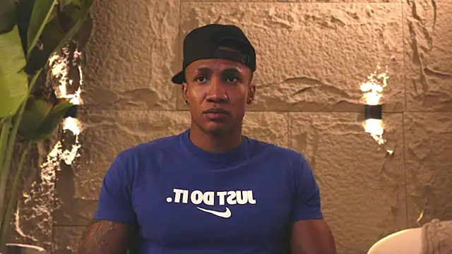 Snapshot of Logan_Varela chatting on March 21, 2025, 11:01 pm Logan Varela online show from March 21, 2025, 11:01 pm