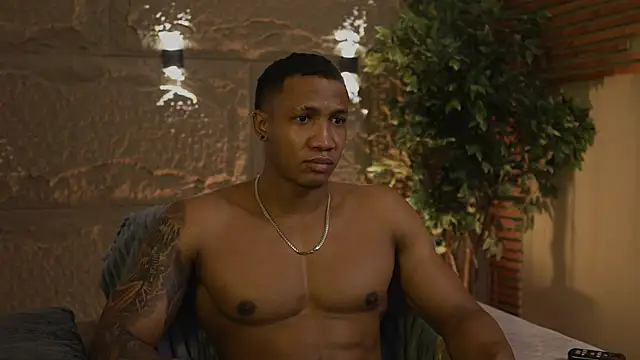 Snapshot of Logan_Varela chatting on October 7, 2025, 1:08 pm Logan Varela online show from October 7, 2025, 1:08 pm