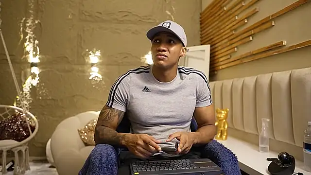 Logan Varela online show from March 7, 2026, 2:25 pm