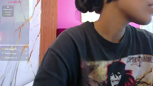 yourcuteneighbourr online show from May 1, 2026, 2:49 am