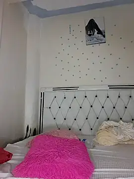 Snapshot of C-yoyo chatting on February 11, 2025, 8:10 pm C-yoyo online show from February 11, 2025, 8:10 pm