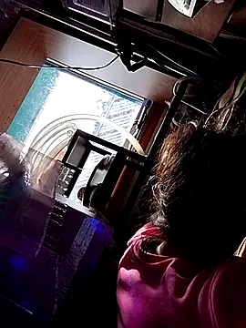 gurlnips online show from October 9, 2025, 9:57 pm