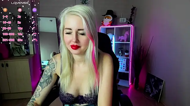 Snapshot of Mermaid_N chatting on April 2, 2026, 1:36 am Mermaid N online show from April 2, 2026, 1:36 am