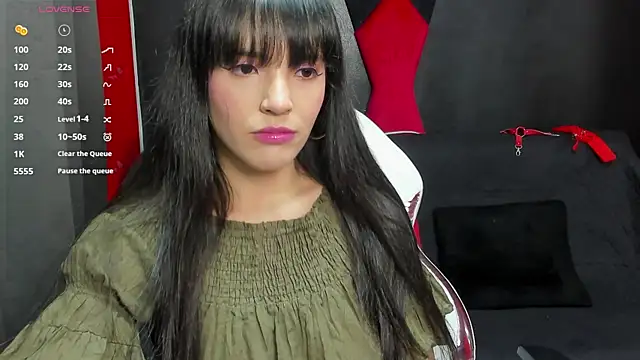 Snapshot of sailor_moon07 chatting on January 12, 2025, 2:35 am sailor moon07 online show from January 12, 2025, 2:35 am