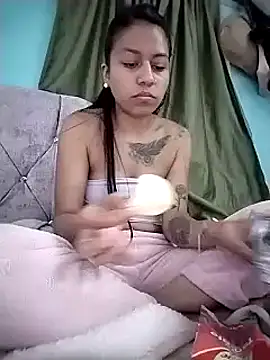 Snapshot of Tiphanydirty3 chatting on February 21, 2025, 2:39 am Tiphanydirty3 online show from February 21, 2025, 2:39 am