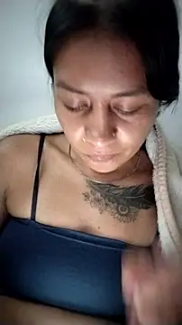 Snapshot of Tiphanydirty3 chatting on October 23, 2025, 4:23 am Tiphanydirty3 online show from October 23, 2025, 4:23 am