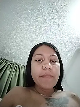 Snapshot of Tiphanydirty3 chatting on June 7, 2026, 3:21 am Tiphanydirty3 online show from June 7, 2026, 3:21 am