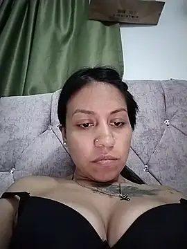 Snapshot of Tiphanydirty3 chatting on July 15, 2026, 5:02 am Tiphanydirty3 online show from July 15, 2026, 5:02 am