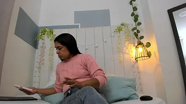 hannah gray online show from December 5, 2025, 11:08 am