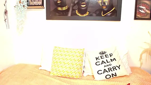 NahomyAndrews online show from September 20, 2025, 2:40 pm