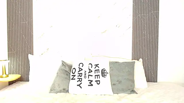 NahomyAndrews online show from May 26, 2026, 2:24 pm
