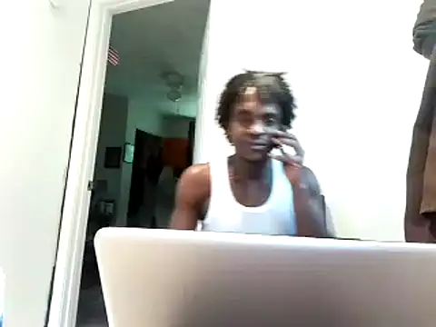 Snapshot of Hugedick0071 chatting on June 10, 2026, 3:00 pm Hugedick0071 online show from June 10, 2026, 3:00 pm