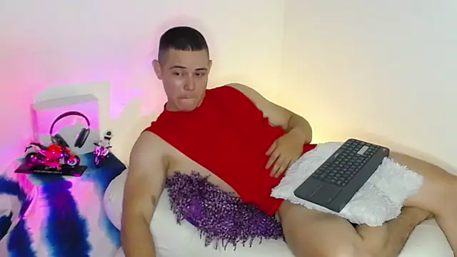 Snapshot of Alan_hadid1 chatting on January 16, 2025, 3:23 am Alan hadid1 online show from January 16, 2025, 3:23 am