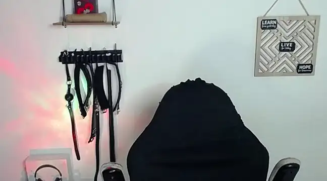 Snapshot of Alan_hadid1 chatting on January 18, 2025, 3:20 am Alan hadid1 online show from January 18, 2025, 3:20 am