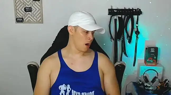 Snapshot of Alan_hadid1 chatting on January 19, 2025, 12:49 am Alan hadid1 online show from January 19, 2025, 12:49 am