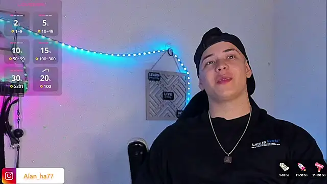 Snapshot of Alan_hadid1 chatting on March 11, 2025, 10:31 pm Alan hadid1 online show from March 11, 2025, 10:31 pm