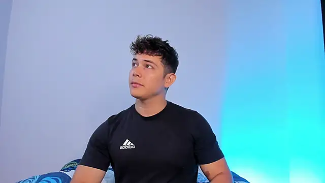 Snapshot of Alan_hadid1 chatting on September 24, 2025, 10:02 pm Alan hadid1 online show from September 24, 2025, 10:02 pm