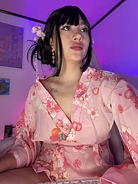 Snapshot of Tsuki-moon chatting on October 26, 2025, 12:11 pm Tsuki-moon online show from October 26, 2025, 12:11 pm