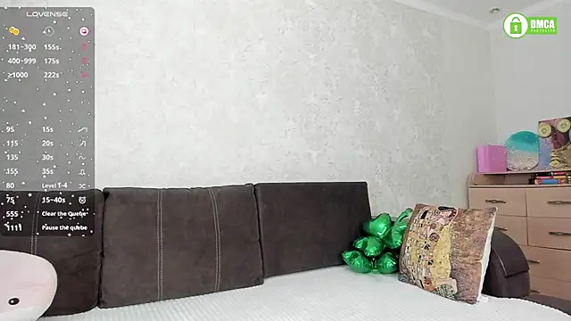 Snapshot of pretty_yong_cat chatting on March 21, 2025, 5:23 pm pretty yong cat online show from March 21, 2025, 5:23 pm