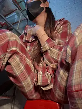 Snapshot of Tina_995 chatting on March 11, 2025, 1:12 pm Tina 995 online show from March 11, 2025, 1:12 pm