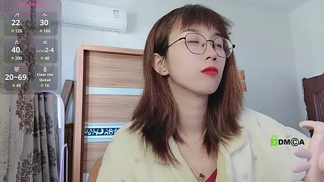 Lili 666 online show from March 19, 2025, 7:18 am