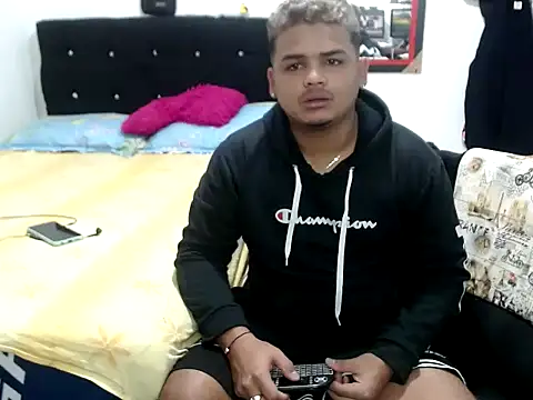 Boycuriousxxx online show from September 17, 2025, 11:34 am