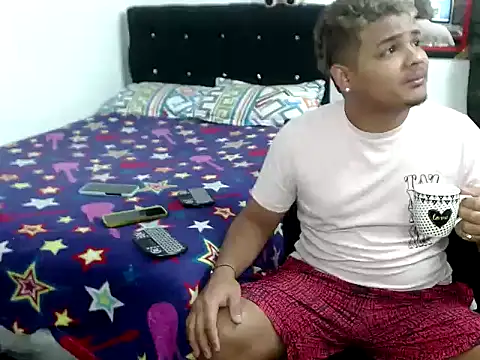 Boycuriousxxx online show from September 29, 2025, 11:04 am