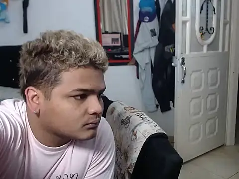 Boycuriousxxx online show from October 20, 2025, 11:10 am