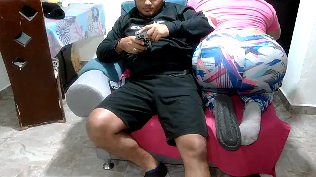 Snapshot of Boycuriousxxx chatting on June 9, 2026, 10:32 pm Boycuriousxxx online show from June 9, 2026, 10:32 pm