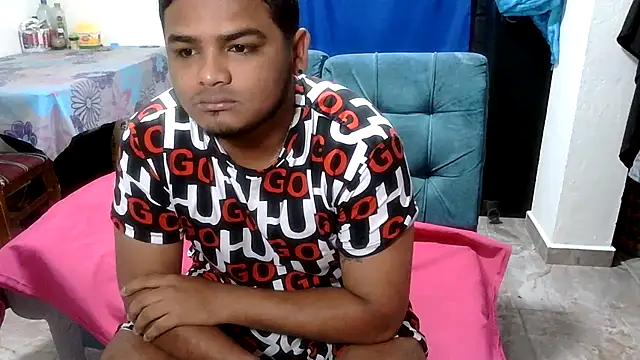 Snapshot of Boycuriousxxx chatting on June 11, 2026, 10:35 am Boycuriousxxx online show from June 11, 2026, 10:35 am
