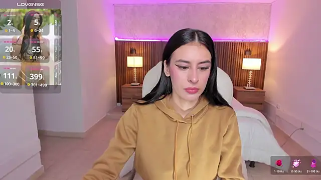 karlaa james online show from April 25, 2026, 11:02 am