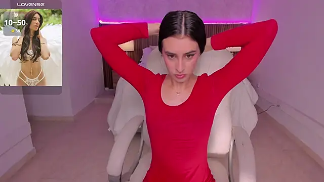 karlaa james online show from June 16, 2026, 11:02 am