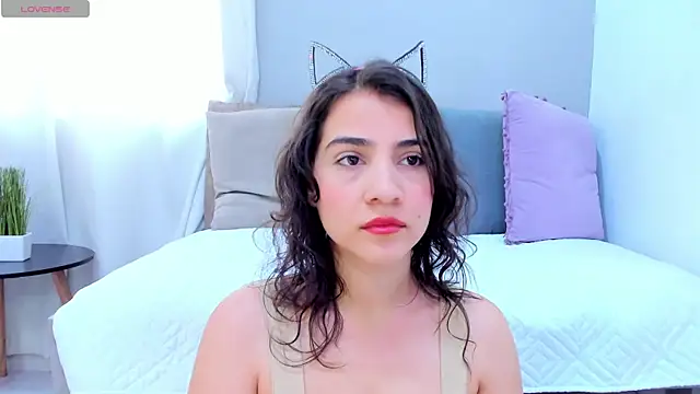 Miranda doll  online show from March 22, 2025, 12:25 pm