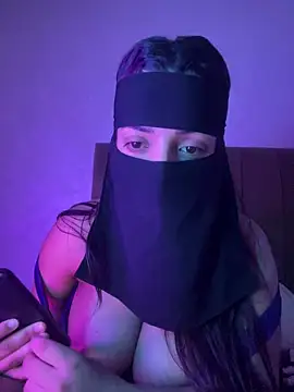 Narimane maroc online show from May 6, 2026, 1:25 am