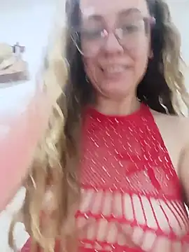 Snapshot of miss_hanna07 chatting on May 25, 2026, 12:27 am miss hanna07 online show from May 25, 2026, 12:27 am