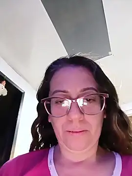 Snapshot of miss_hanna07 chatting on June 14, 2026, 2:35 am miss hanna07 online show from June 14, 2026, 2:35 am