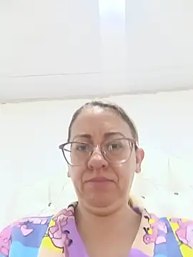 miss hanna07 online show from July 27, 2026, 12:01 pm