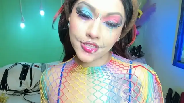 angelina james  online show from October 14, 2025, 3:02 pm