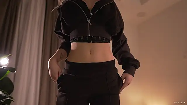 Snapshot of Faster_maci chatting on September 29, 2025, 5:18 pm Faster maci online show from September 29, 2025, 5:18 pm