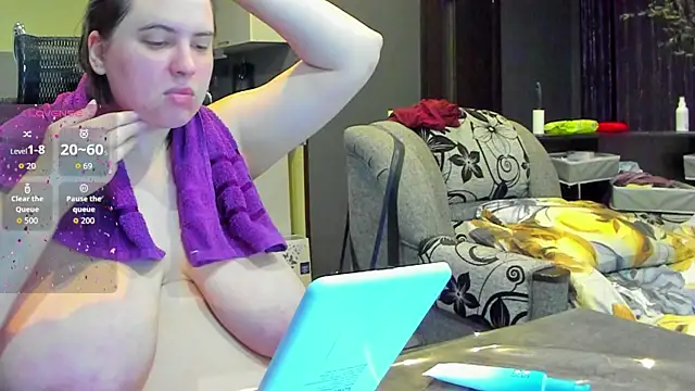 Snapshot of 1lindsey1 chatting on September 12, 2025, 8:25 am 1lindsey1 online show from September 12, 2025, 8:25 am