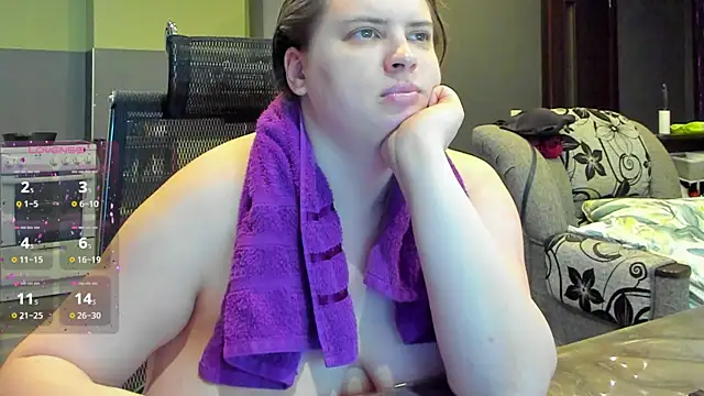 Snapshot of 1lindsey1 chatting on November 7, 2025, 12:49 pm 1lindsey1 online show from November 7, 2025, 12:49 pm