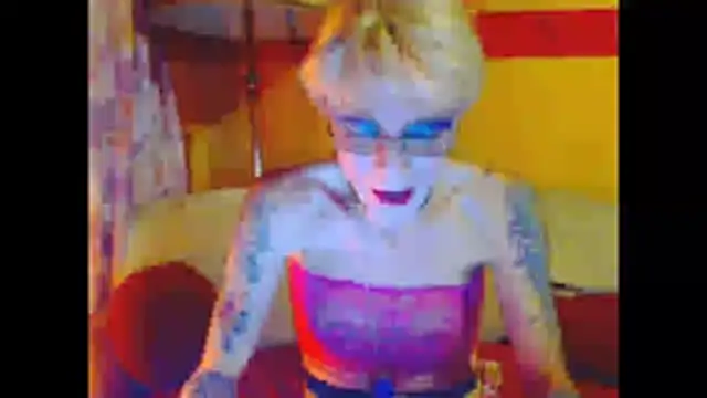 Snapshot of cuxladyboy chatting on June 3, 2026, 5:32 am cuxladyboy online show from June 3, 2026, 5:32 am