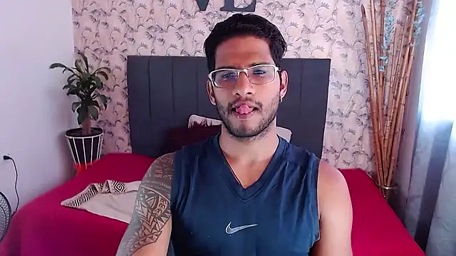 sweet-blowork online show from December 5, 2024, 6:22 pm