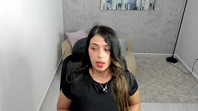 Snapshot of gia_watsonn chatting on June 20, 2026, 6:22 pm gia watsonn online show from June 20, 2026, 6:22 pm