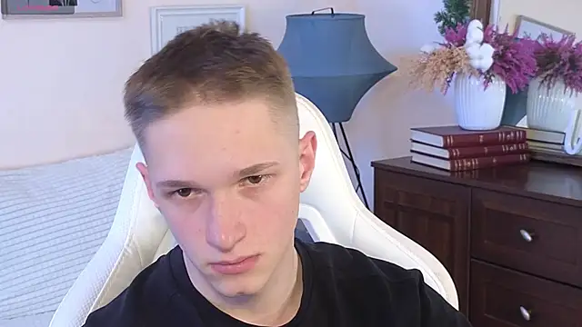 dustyn fox online show from January 15, 2025, 12:04 pm