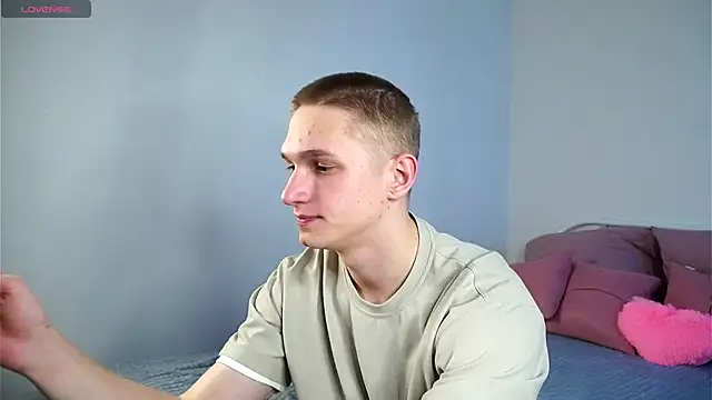 dustyn fox online show from February 27, 2025, 7:04 pm