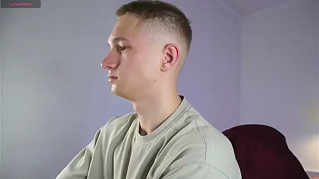 dustyn fox online show from March 9, 2025, 7:45 am