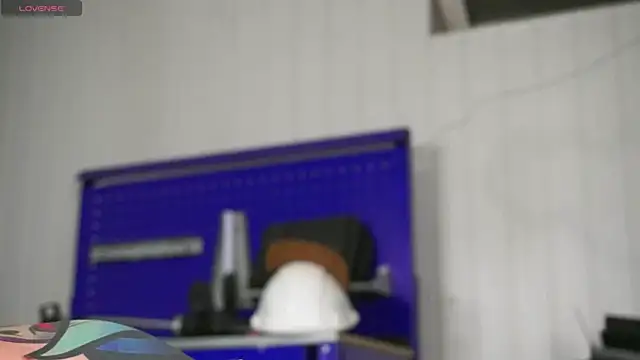 dustyn fox online show from December 2, 2025, 5:52 pm